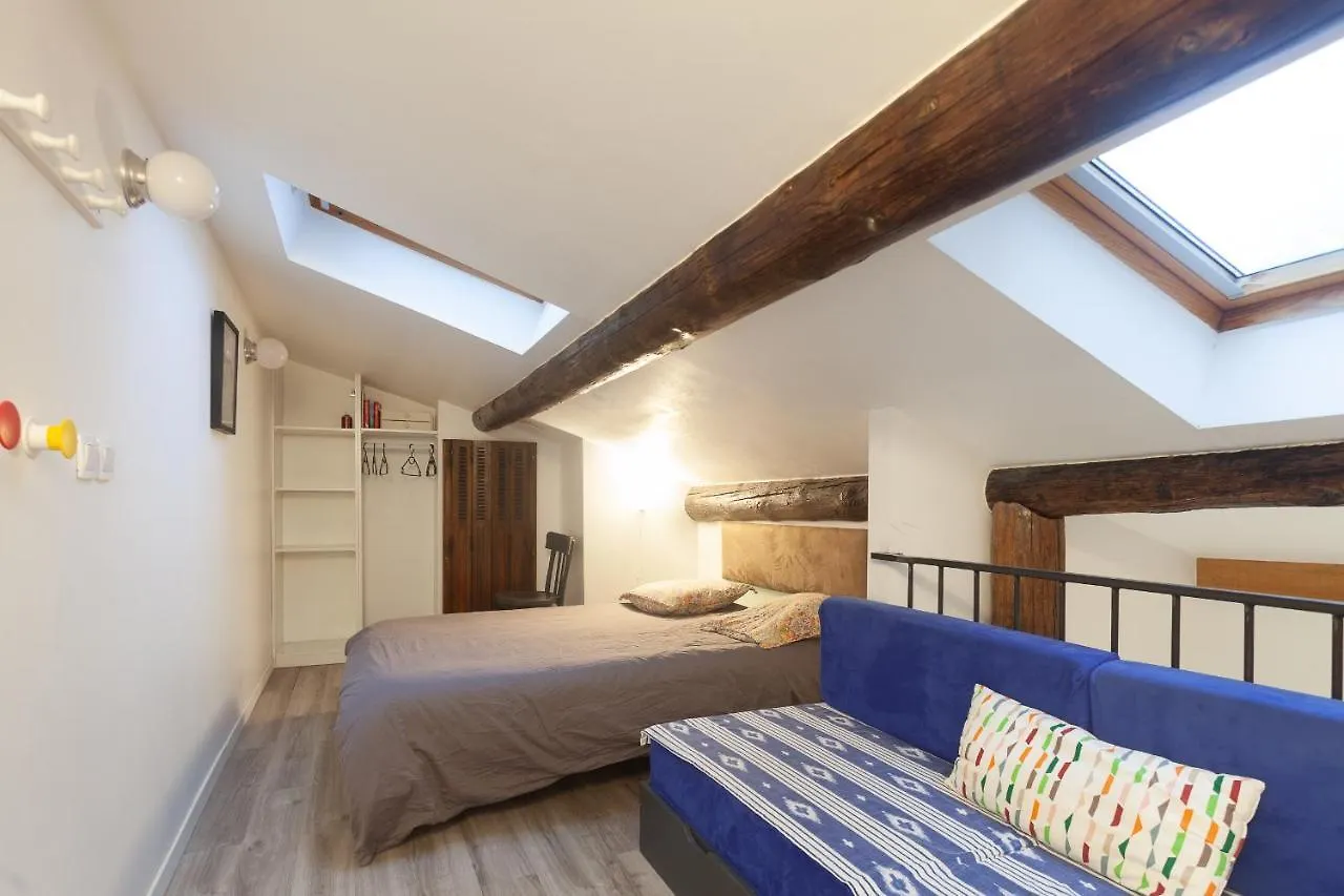 Appartement Avec Terrasse Marseille 0*,  France